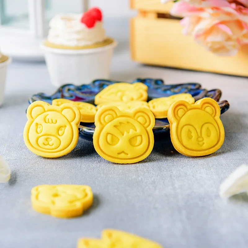 케이크 쿠키 동물의 숲 커터 귀여운 애니메이션 피규어  - Kitchen Baking Set 리뷰 및 가격